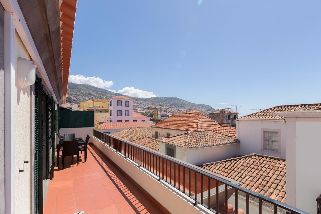 Casa Dos Avos By Rent2U, Lda Apartment ฟุงชาล ภายนอก รูปภาพ