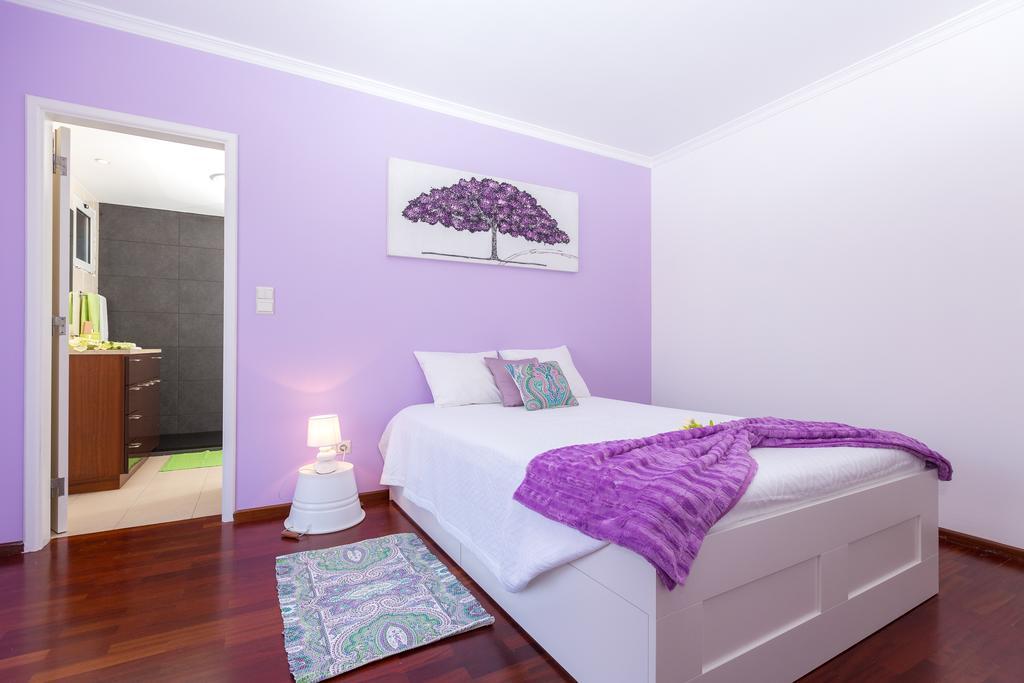 Casa Dos Avos By Rent2U, Lda Apartment ฟุงชาล ภายนอก รูปภาพ